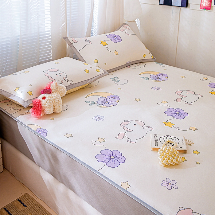 91家纺网 家纺一手货源 找家纺 富馨莱 2026新款冰丝凉席床笠款凉席席子支持一件定制定做 星星小马-白