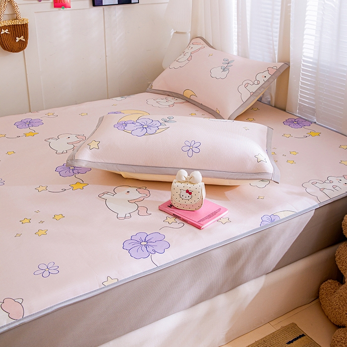 91家纺网 家纺一手货源 找家纺 富馨莱 2026新款冰丝凉席床笠款凉席席子支持一件定制定做 星星小马-粉