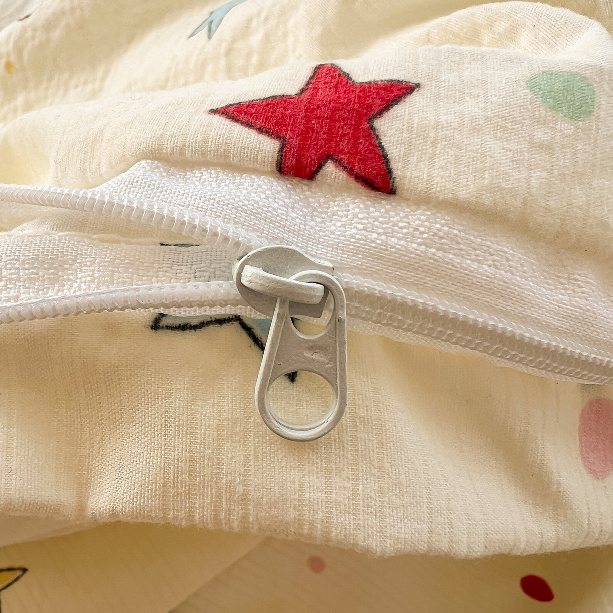 91家纺网 家纺一手货源 找家纺 （总）老K (原美阁） 2026春夏新款凯特猫泡芙棉四件套泡泡棉单被套