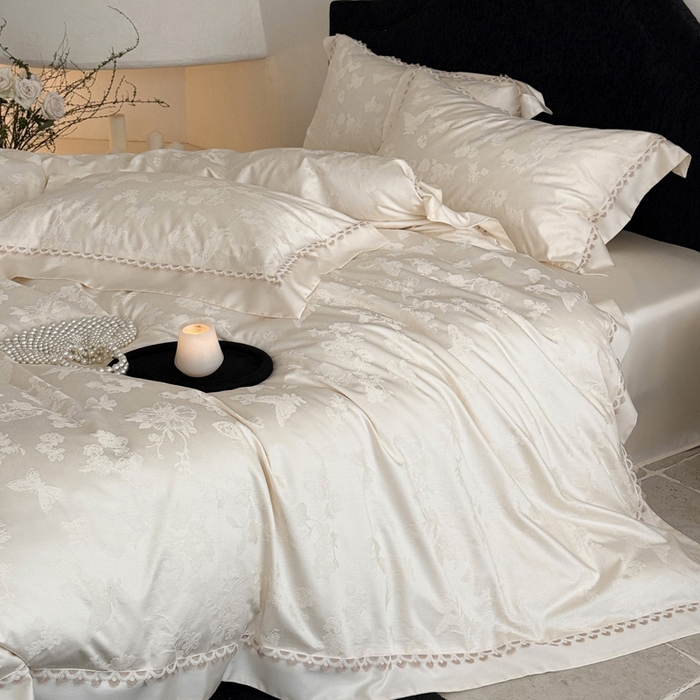 91家纺网 家纺一手货源 找家纺 爱缦 2026新款100s天丝棉色织提花四件套-玫瑰蝶翼系列 云朵白