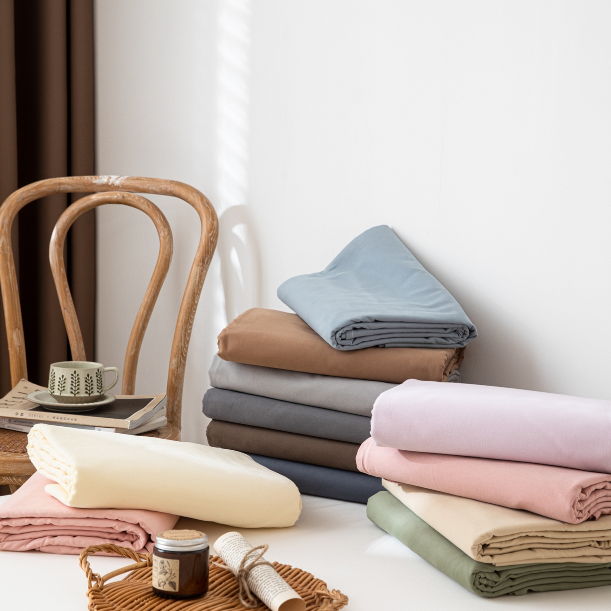 91家纺网 家纺一手货源 找家纺 眠博士 2026新款A类纯色全棉磨毛四件套-陶瓷 创意叠拍