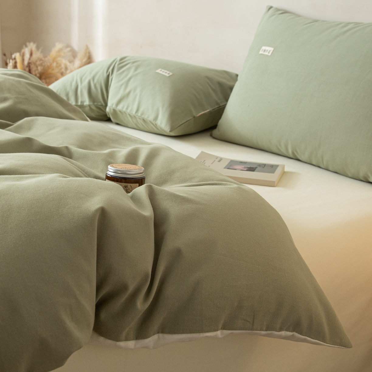 91家纺网 家纺一手货源 找家纺 眠博士 2026新款A类纯色全棉磨毛四件套-陶瓷 套件-陶瓷草绿+奶白