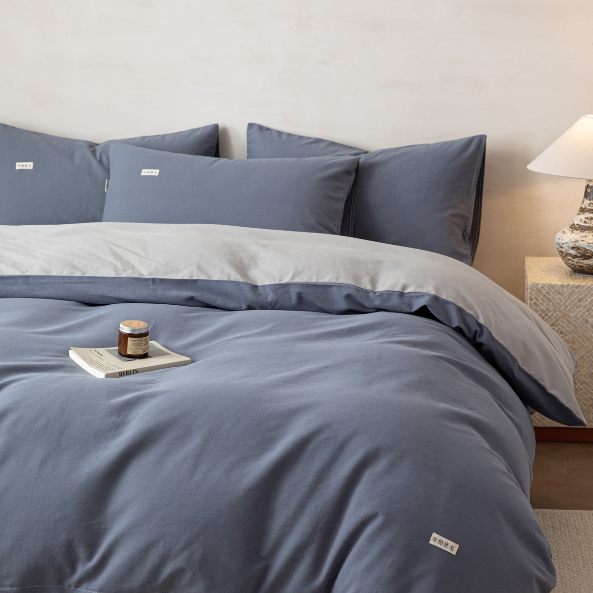 91家纺网 家纺一手货源 找家纺 眠博士 2026新款A类纯色全棉磨毛四件套-陶瓷 套件-陶瓷深蓝+浅灰