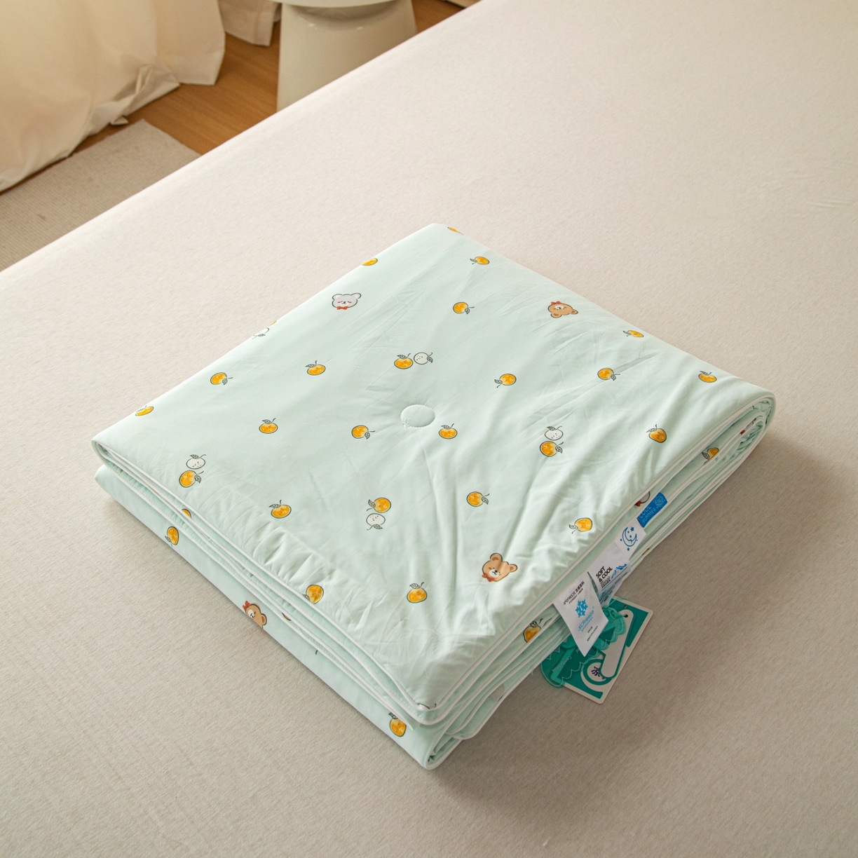 91家纺网 家纺一手货源 找家纺 亿莱鑫 2026春夏新款数码印花仿锦氨夏被夏凉被空调被 橙果萌熊