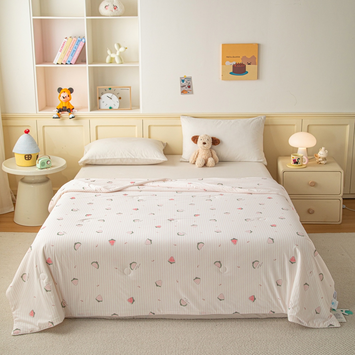 91家纺网 家纺一手货源 找家纺 亿莱鑫 2026春夏新款数码印花仿锦氨夏被夏凉被空调被 缤纷夏日