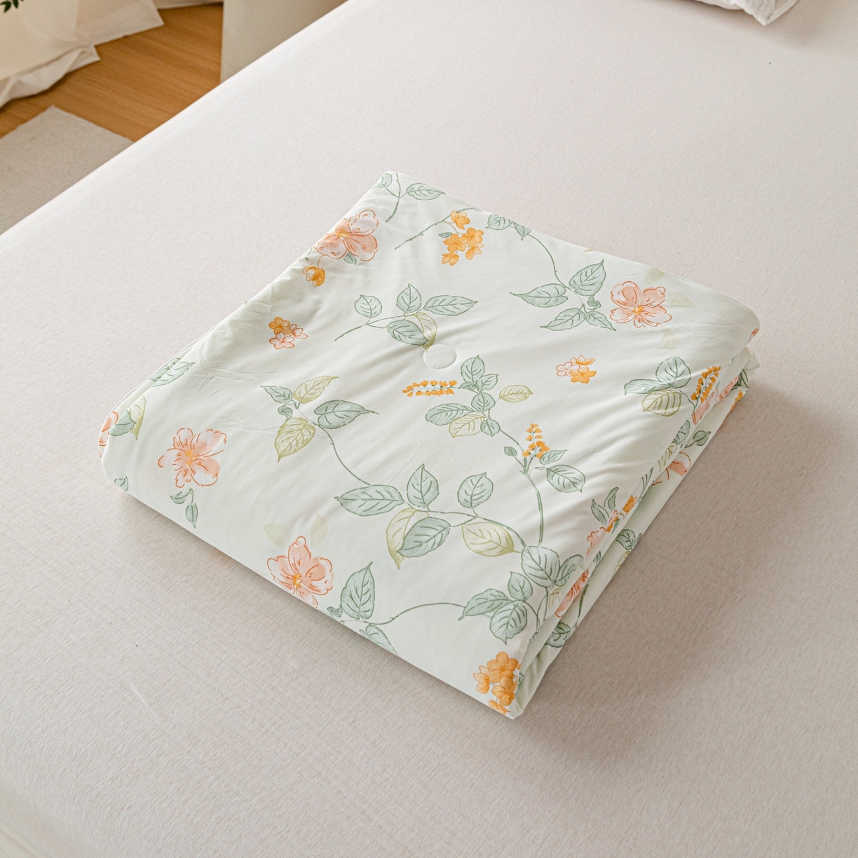 91家纺网 家纺一手货源 找家纺 亿莱鑫 2026春夏新款数码印花仿锦氨夏被夏凉被空调被 栀香满庭