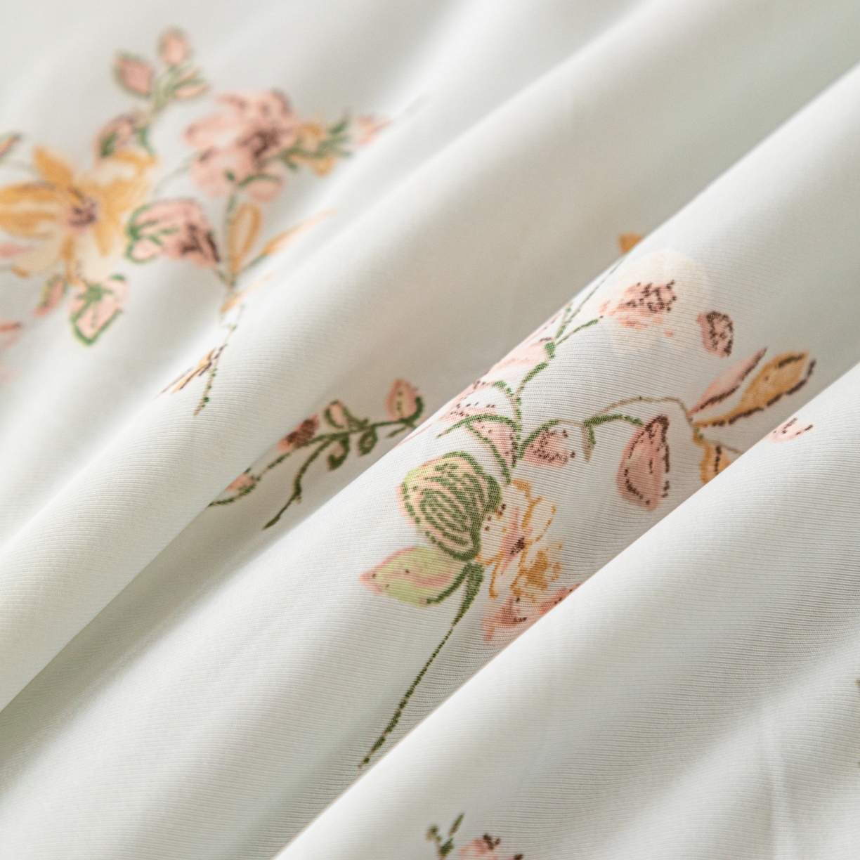 91家纺网 家纺一手货源 找家纺 亿莱鑫 2026春夏新款数码印花仿锦氨夏被夏凉被空调被 素影繁花