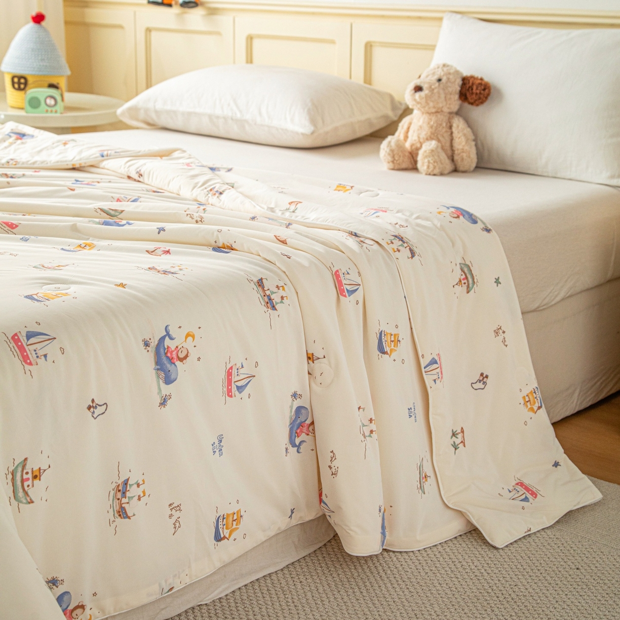 91家纺网 家纺一手货源 找家纺 亿莱鑫 2026春夏新款数码印花仿锦氨夏被夏凉被空调被 鲸帆童梦