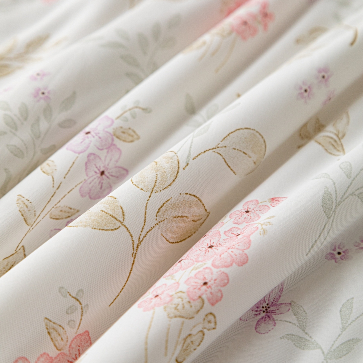 91家纺网 家纺一手货源 找家纺 亿莱鑫 2026春夏新款数码印花仿锦氨夏被夏凉被空调被 春棠初绽