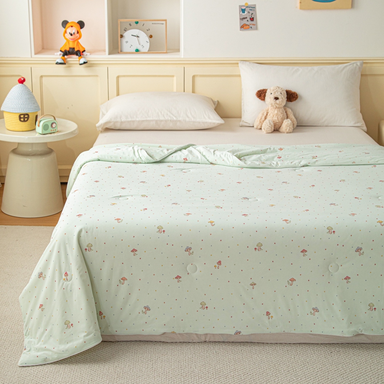 91家纺网 家纺一手货源 找家纺 亿莱鑫 2026春夏新款数码印花仿锦氨夏被夏凉被空调被 蘑菇庄园