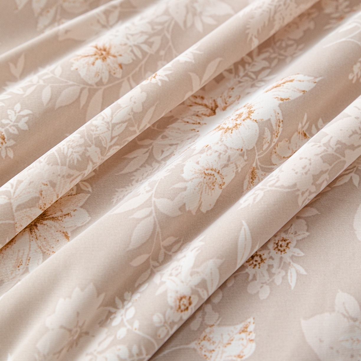 91家纺网 家纺一手货源 找家纺 亿莱鑫 2026春夏新款数码印花仿锦氨夏被夏凉被空调被 星落繁花