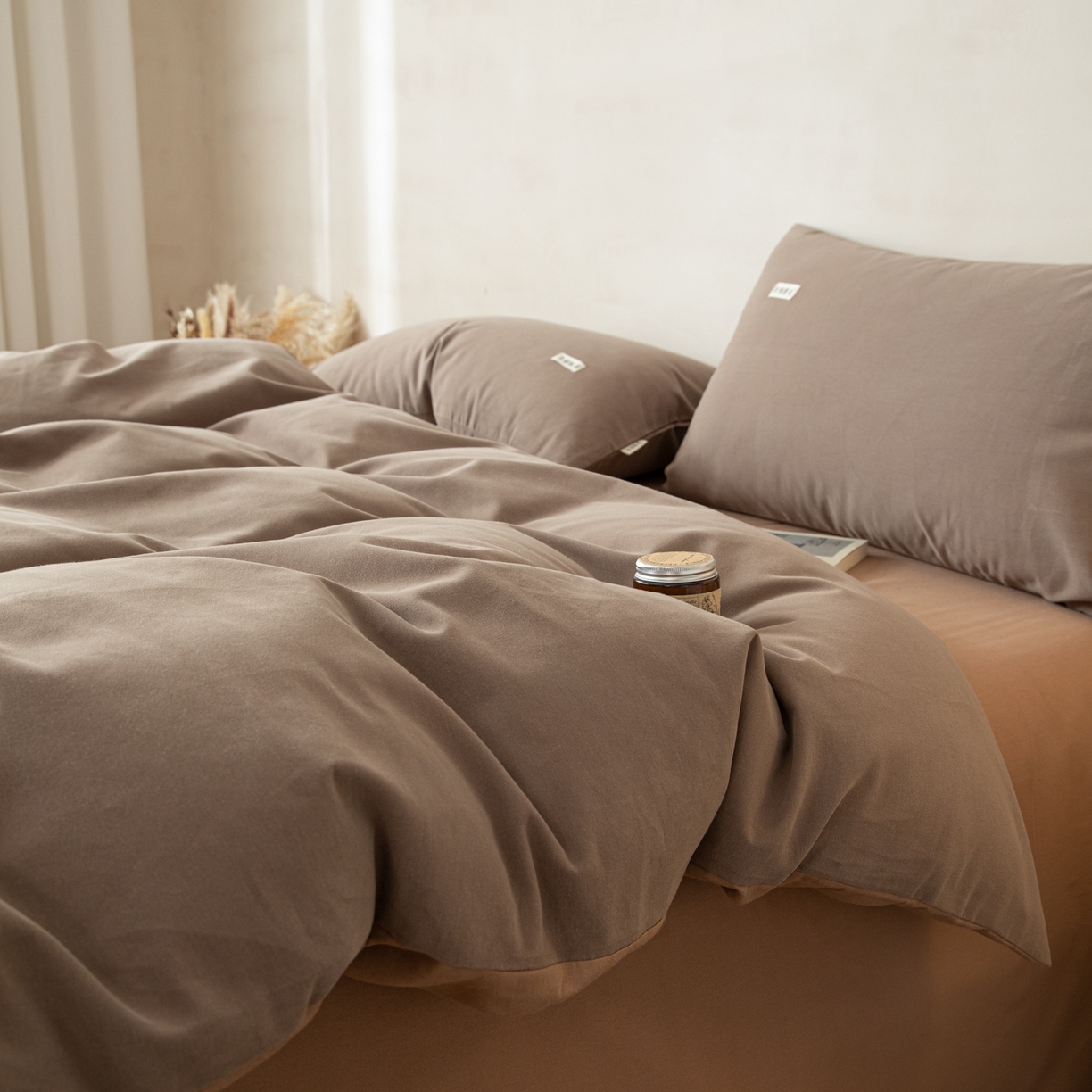 91家纺网 家纺一手货源 找家纺 眠博士 2026新款A类纯色全棉磨毛四件套-陶瓷 套件-陶瓷咖+卡其