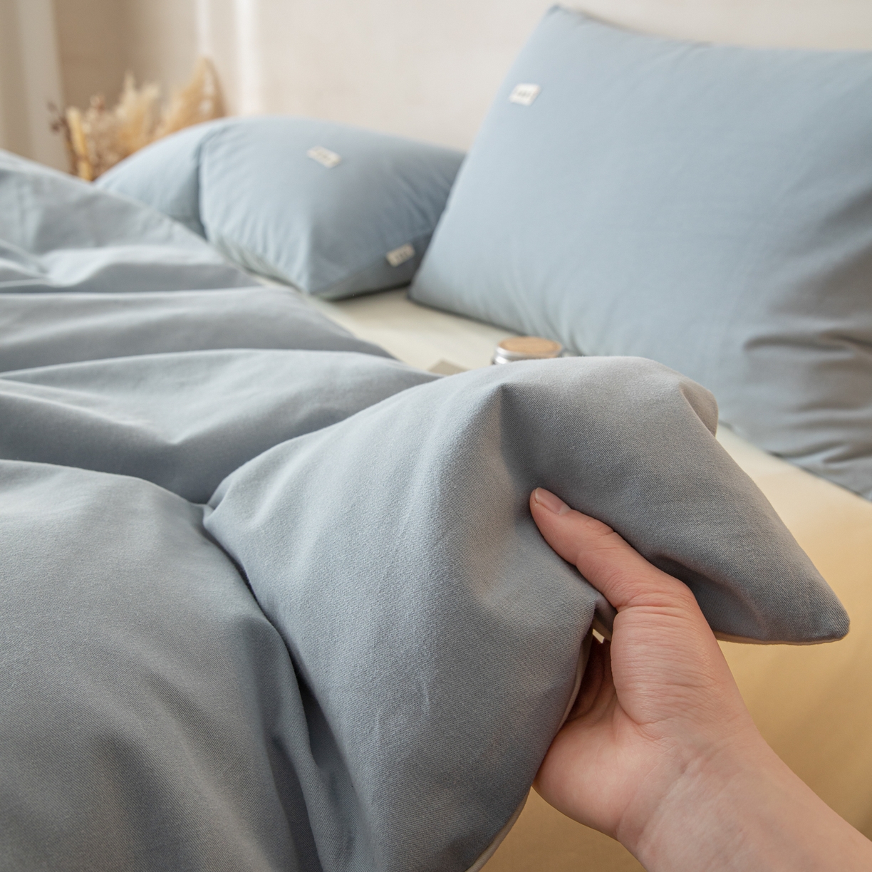 91家纺网 家纺一手货源 找家纺 眠博士 2026新款A类纯色全棉磨毛四件套-陶瓷 套件-陶瓷浅蓝+奶白