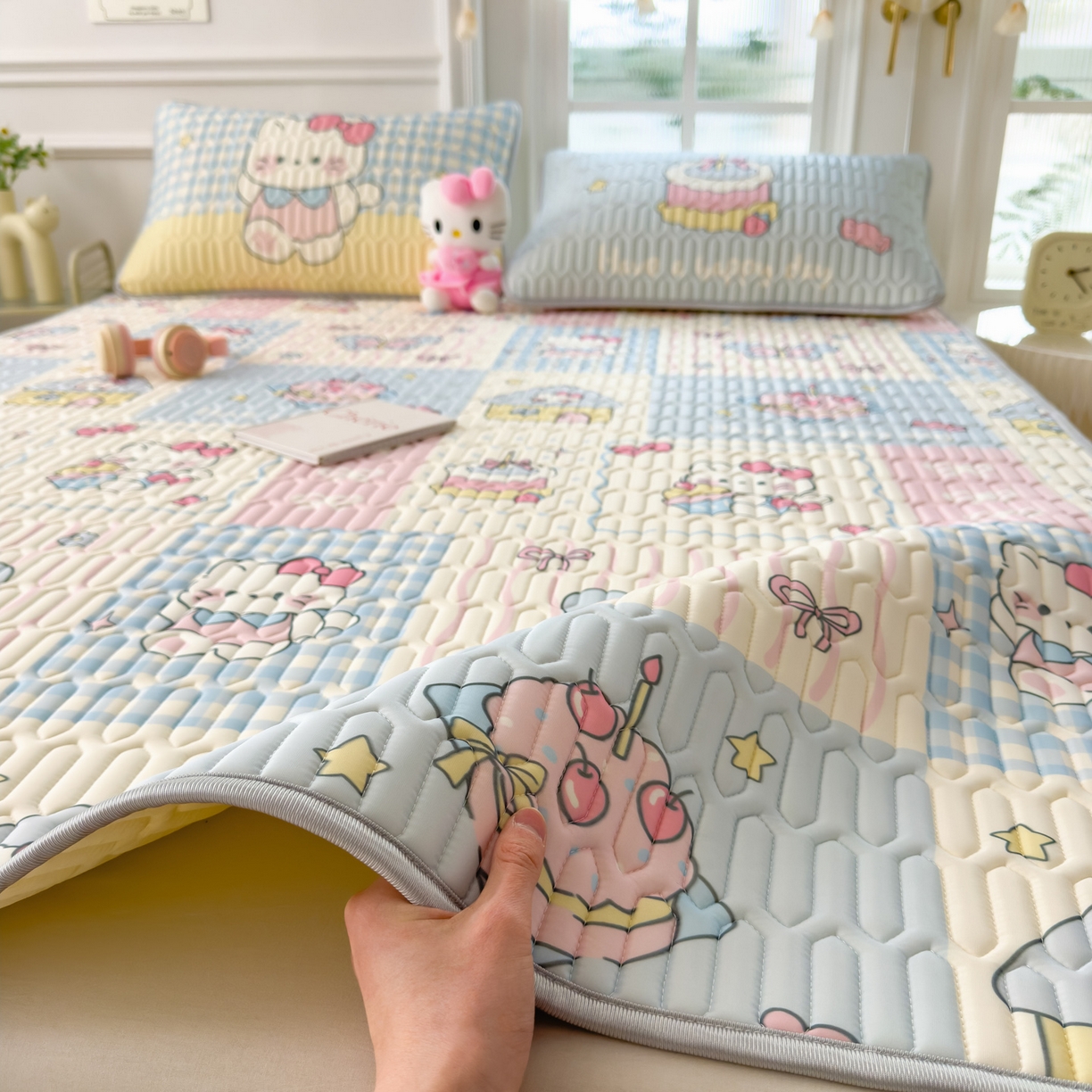 91家纺网 家纺一手货源 找家纺 （总）摩妮卡 2026新款数码大版小清新乳胶凉席床席款三件套-场景一