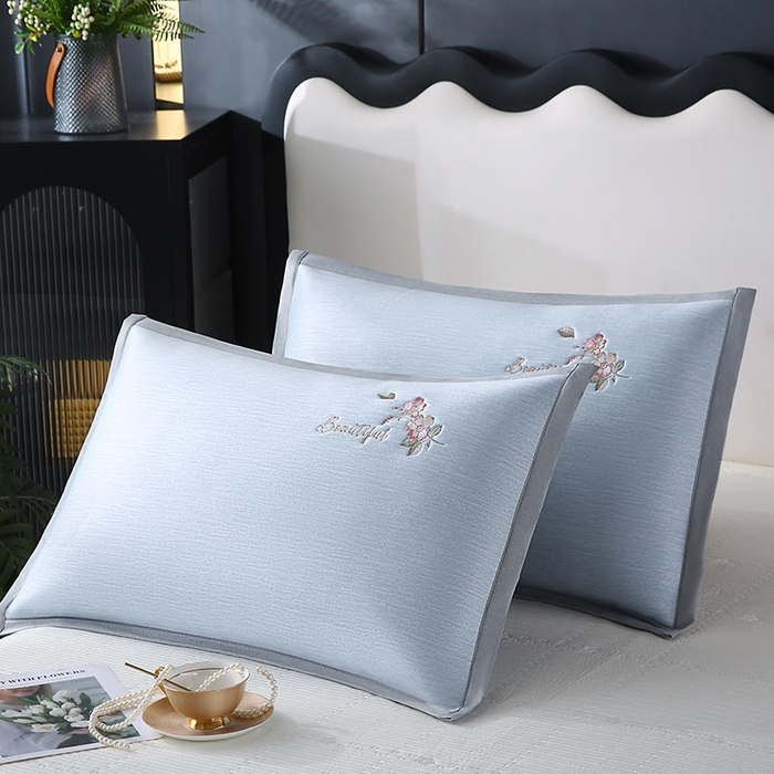 91家纺网 家纺一手货源 找家纺 小牛席业 2026新款夏日花语冰丝夏凉枕套 蓝色