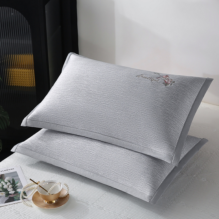 91家纺网 家纺一手货源 找家纺 小牛席业 2026新款夏日花语冰丝夏凉枕套 灰色