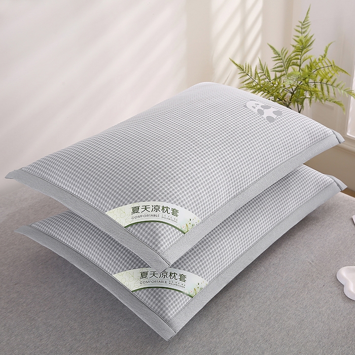 91家纺网 家纺一手货源 找家纺 小牛席业 2026新款熊猫格纹提花冰丝夏凉枕套 灰色