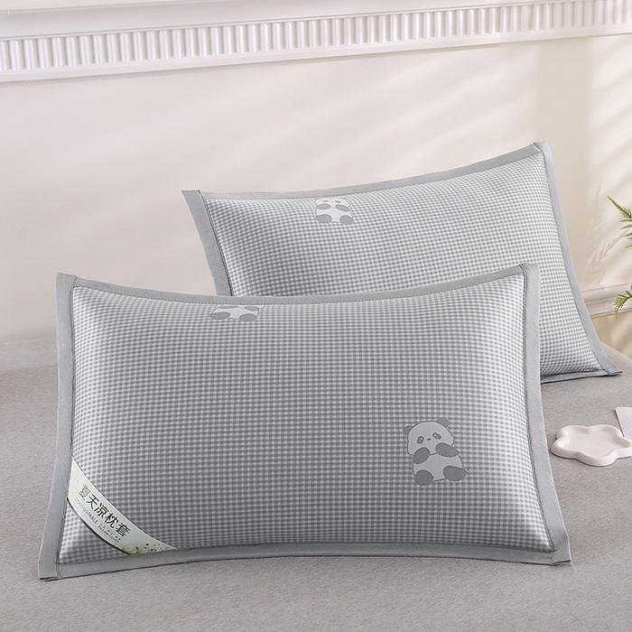91家纺网 家纺一手货源 找家纺 小牛席业 2026新款熊猫格纹提花冰丝夏凉枕套 灰色