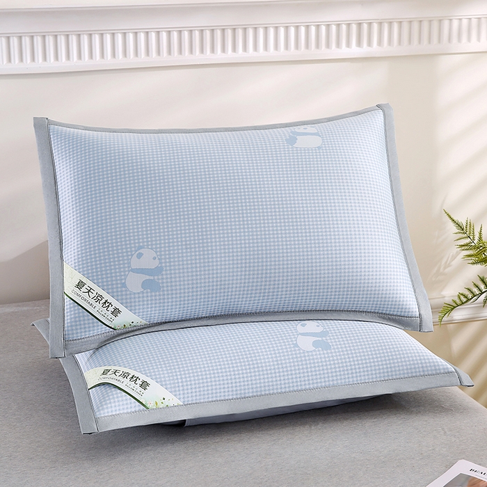 91家纺网 家纺一手货源 找家纺 小牛席业 2026新款熊猫格纹提花冰丝夏凉枕套 蓝色