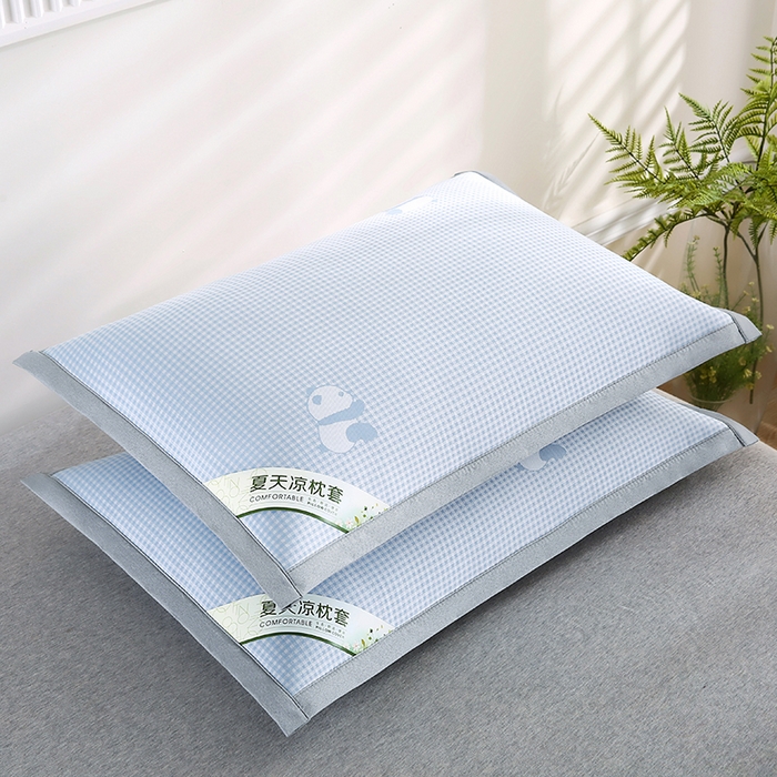 91家纺网 家纺一手货源 找家纺 小牛席业 2026新款熊猫格纹提花冰丝夏凉枕套 蓝色