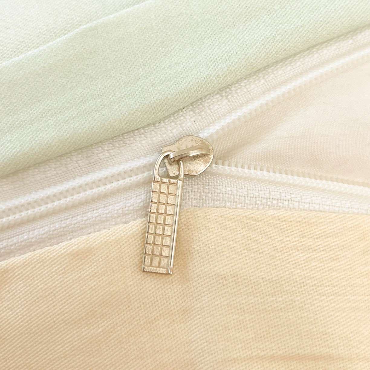 91家纺网 家纺一手货源 找家纺 博雅 2026新款蜡笔小新正版授权全棉纯棉大版枕套单品枕套枕套单件 大版-呆萌蜡笔小新