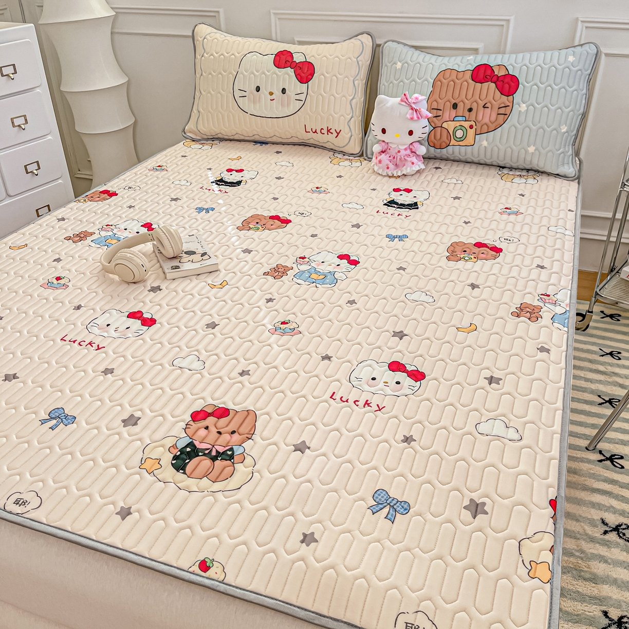 91家纺网 家纺一手货源 找家纺 （总）摩妮卡 2026新款数码大版小清新乳胶凉席床席款三件套-场景一