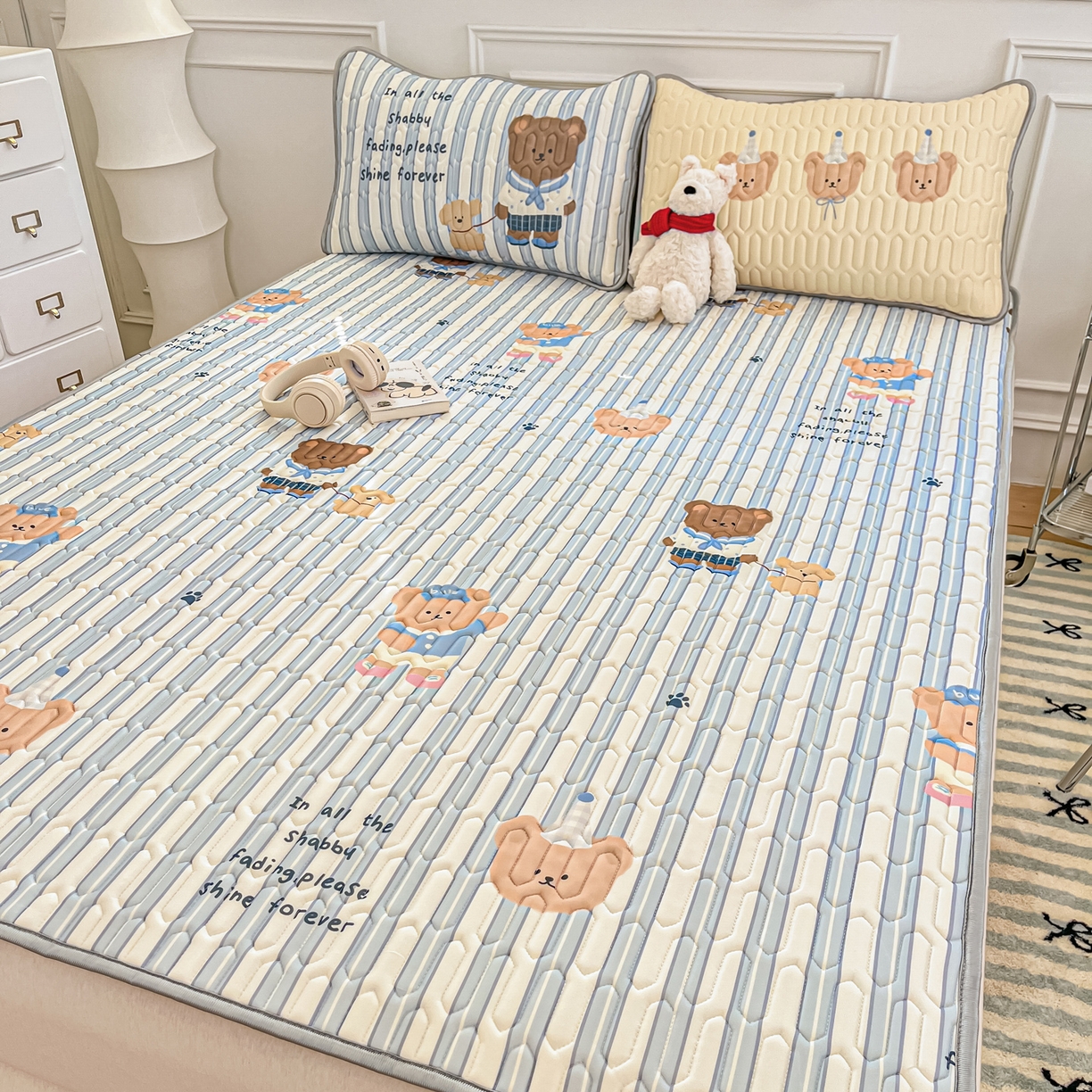 91家纺网 家纺一手货源 找家纺 （总）摩妮卡 2026新款数码大版小清新乳胶凉席床席款三件套-场景一