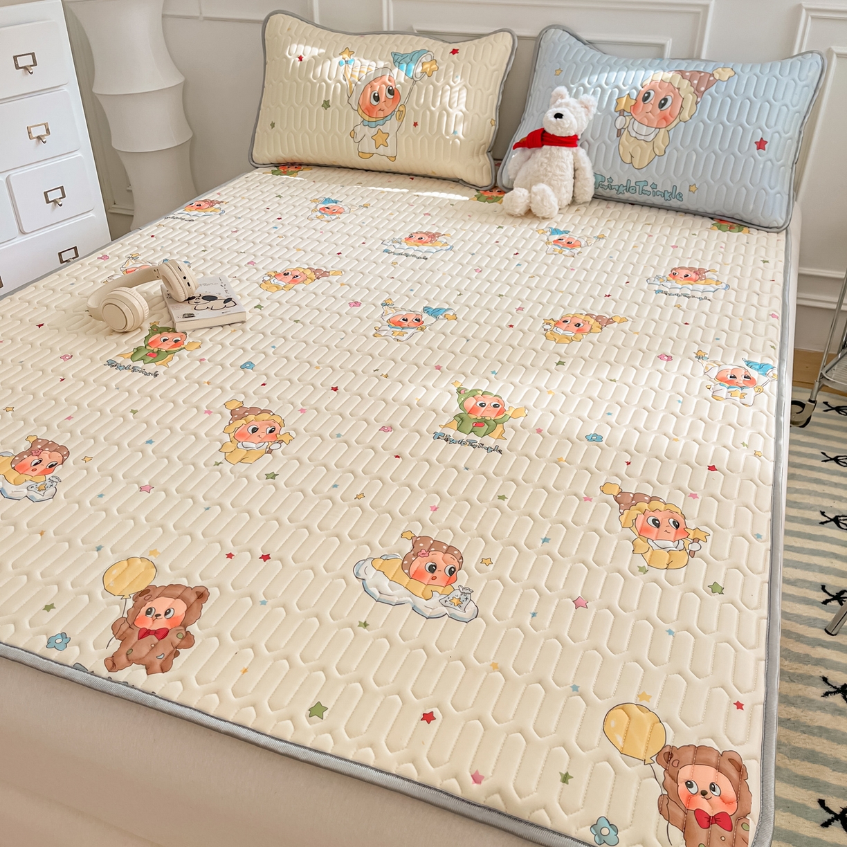 91家纺网 家纺一手货源 找家纺 （总）摩妮卡 2026新款数码大版小清新乳胶凉席床席款三件套-场景一