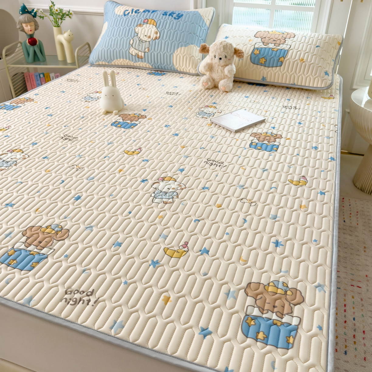 91家纺网 家纺一手货源 找家纺 （总）摩妮卡 2026新款数码大版小清新乳胶凉席床席款三件套-场景一