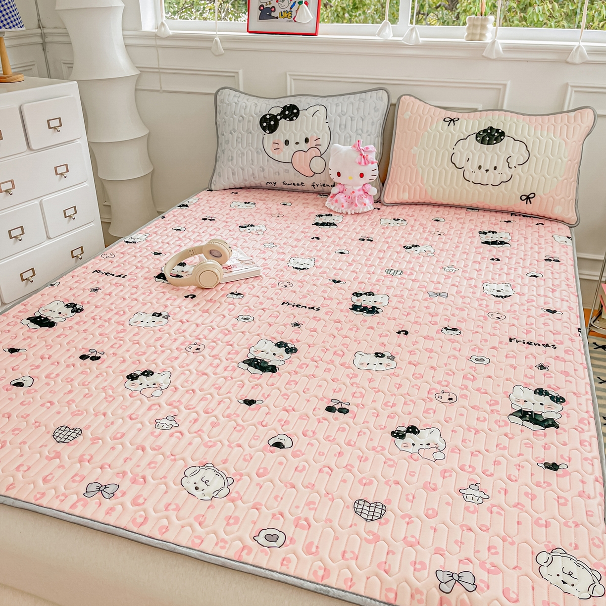 91家纺网 家纺一手货源 找家纺 （总）摩妮卡 2026新款数码大版小清新乳胶凉席床席款三件套-场景一