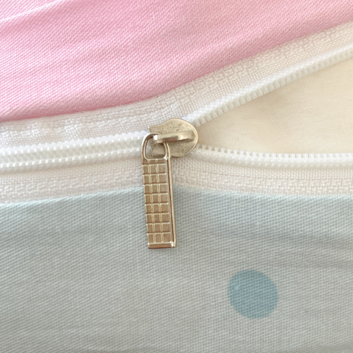 91家纺网 家纺一手货源 找家纺 博雅 2026新款蜡笔小新正版授权全棉纯棉大版枕套单品枕套枕套单件 大版-贪睡小新