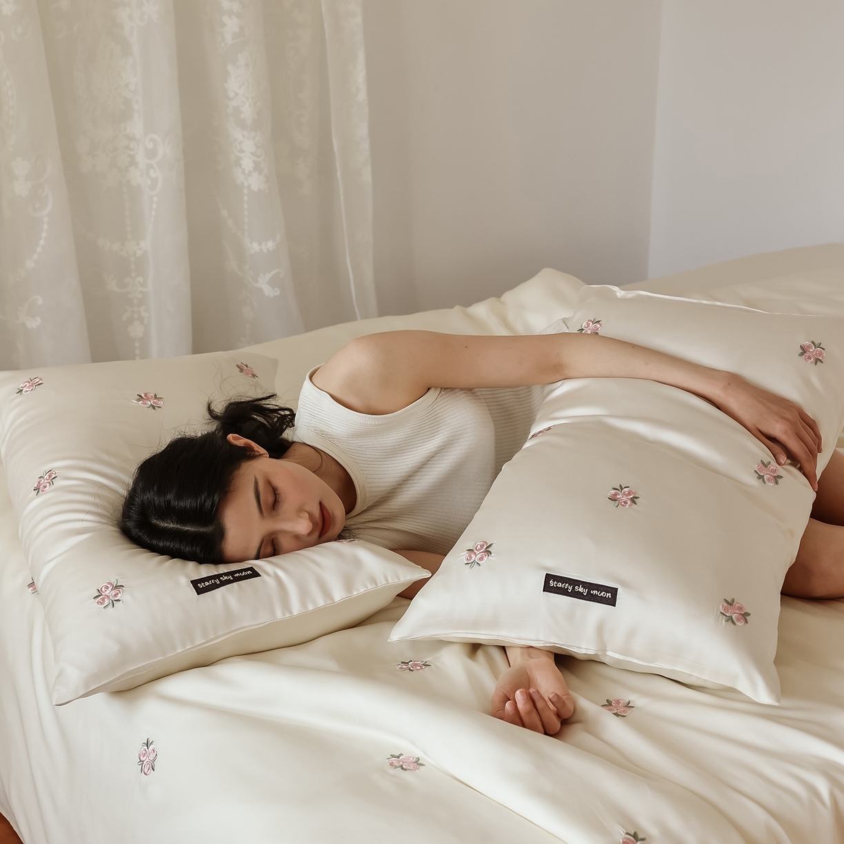 91家纺网 家纺一手货源 找家纺 初拾 2026新款60支进口奥地利兰精天丝四件套-玫瑰少女 玫瑰少女-月光白