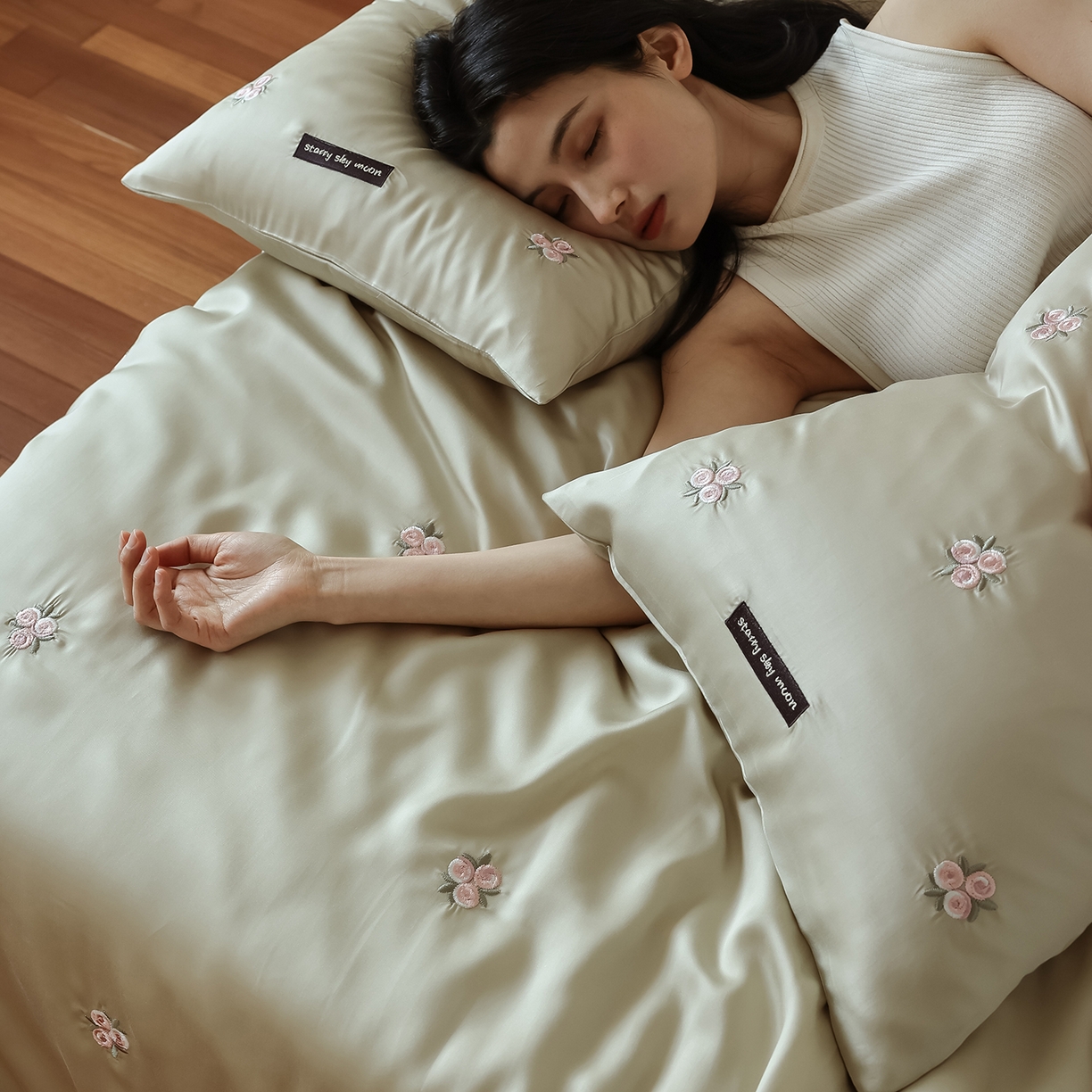 91家纺网 家纺一手货源 找家纺 初拾 2026新款60支进口奥地利兰精天丝四件套-玫瑰少女 玫瑰少女-茉香奶绿