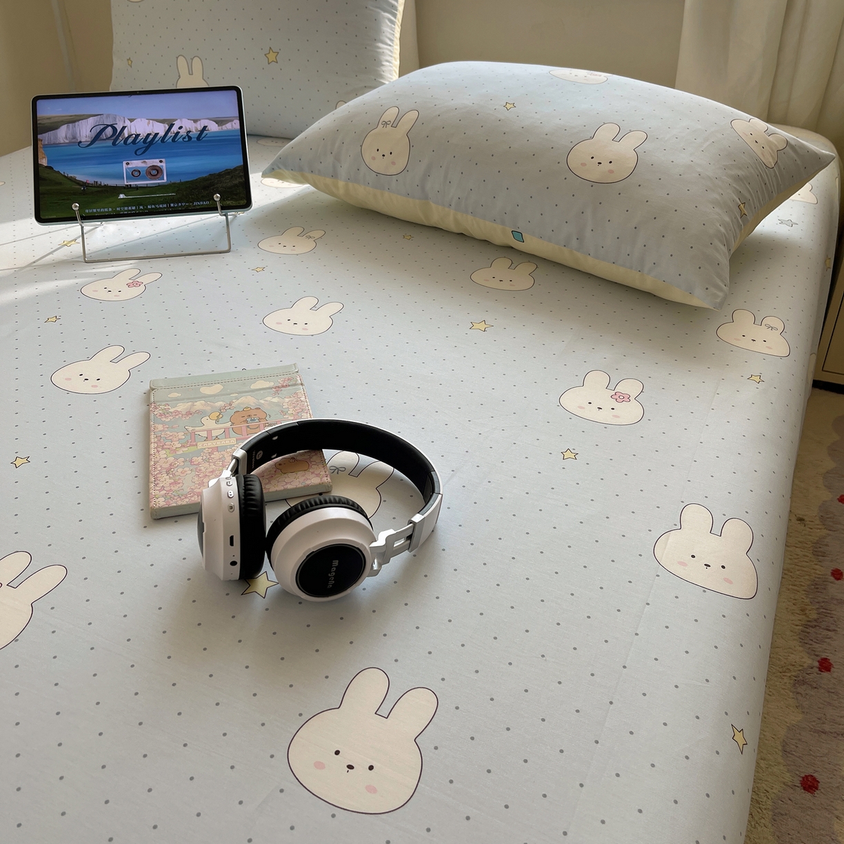 91家纺网 家纺一手货源 找家纺 六巷胡同 2026新款40支全棉13070INS卡通全棉单品枕套 蓝调波点兔