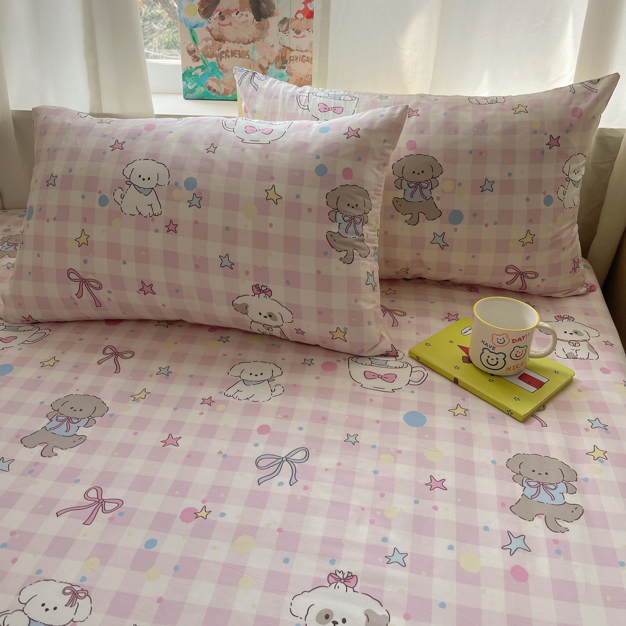 91家纺网 家纺一手货源 找家纺 六巷胡同 2026新款40支全棉13070INS卡通全棉单品枕套 粉格趣味犬