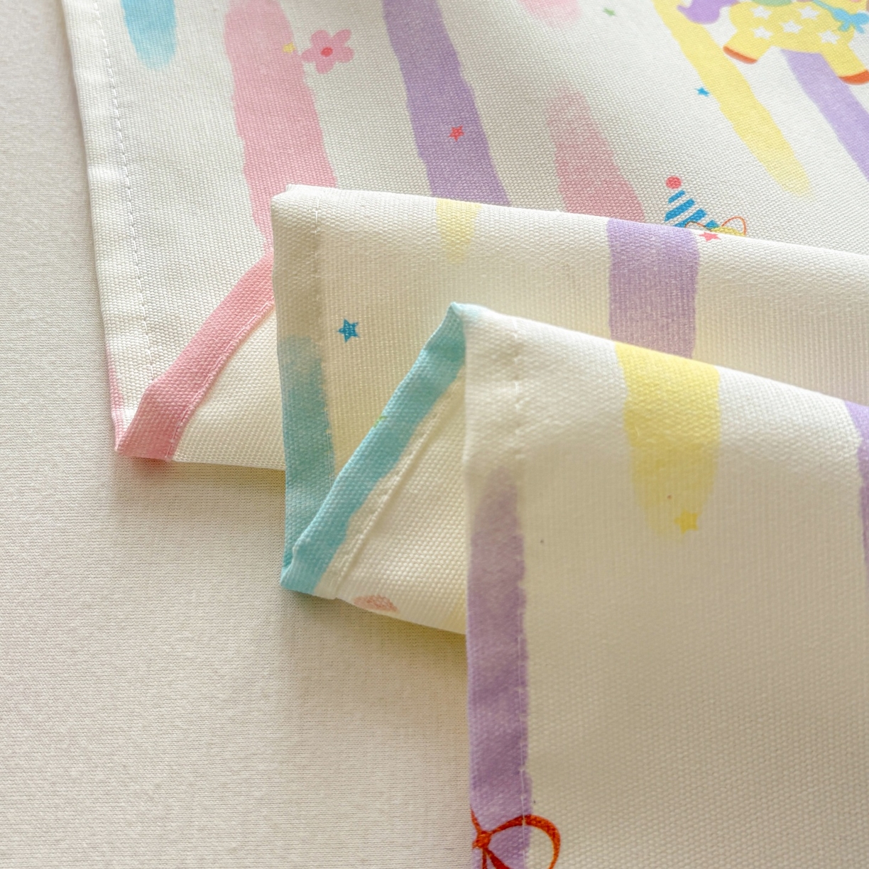 91家纺网 家纺一手货源 找家纺 青泽家纺 2025新款原棉标老粗布系列床单三件套 彩虹小马