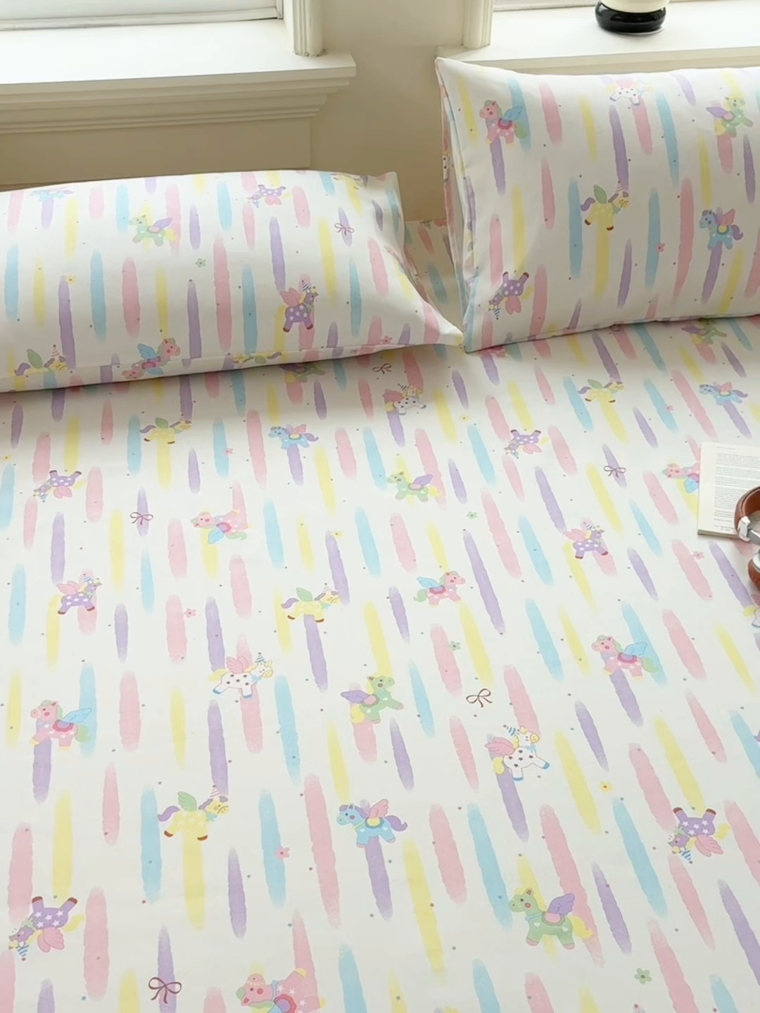 91家纺网 家纺一手货源 找家纺 青泽家纺 2025新款原棉标老粗布系列床单三件套 彩虹小马