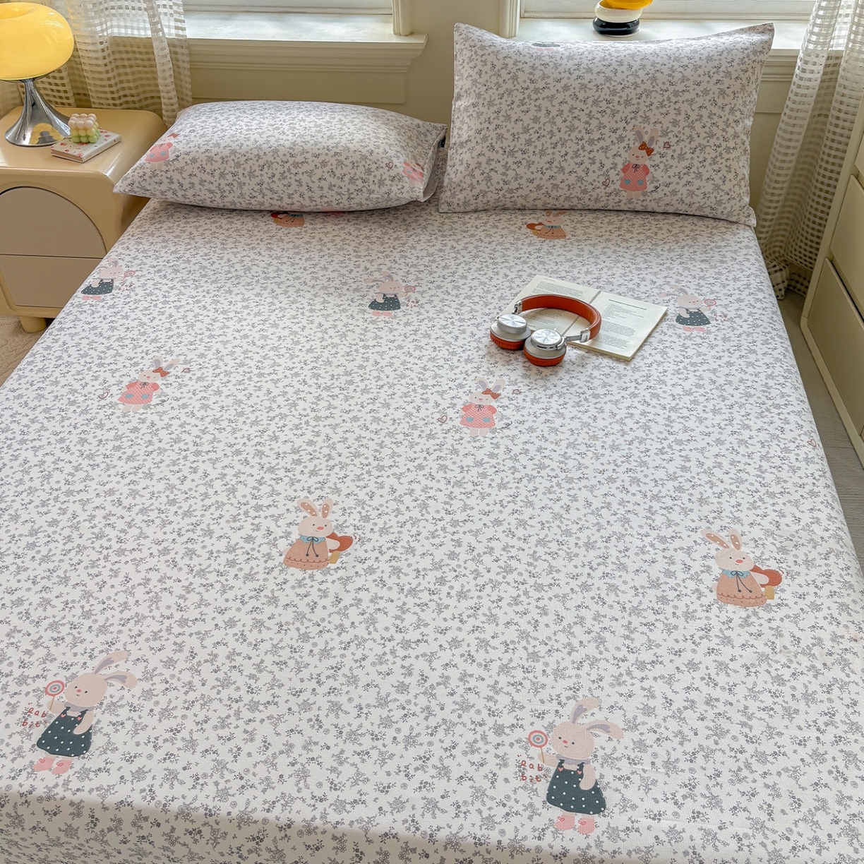 91家纺网 家纺一手货源 找家纺 青泽家纺 2025新款原棉标老粗布系列床单三件套 花间兔