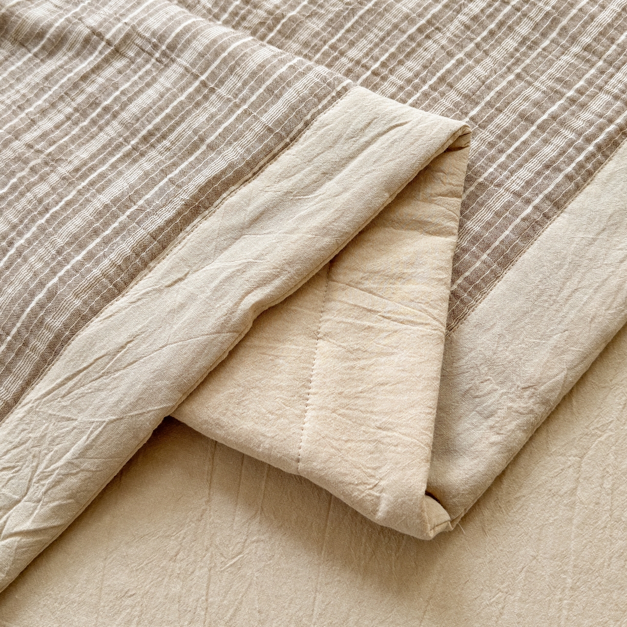 91家纺网 家纺一手货源 找家纺 雯雨家纺 2026新款A类里外全棉皱皱纱新疆棉花夏被空调被 米洛-亚麻综