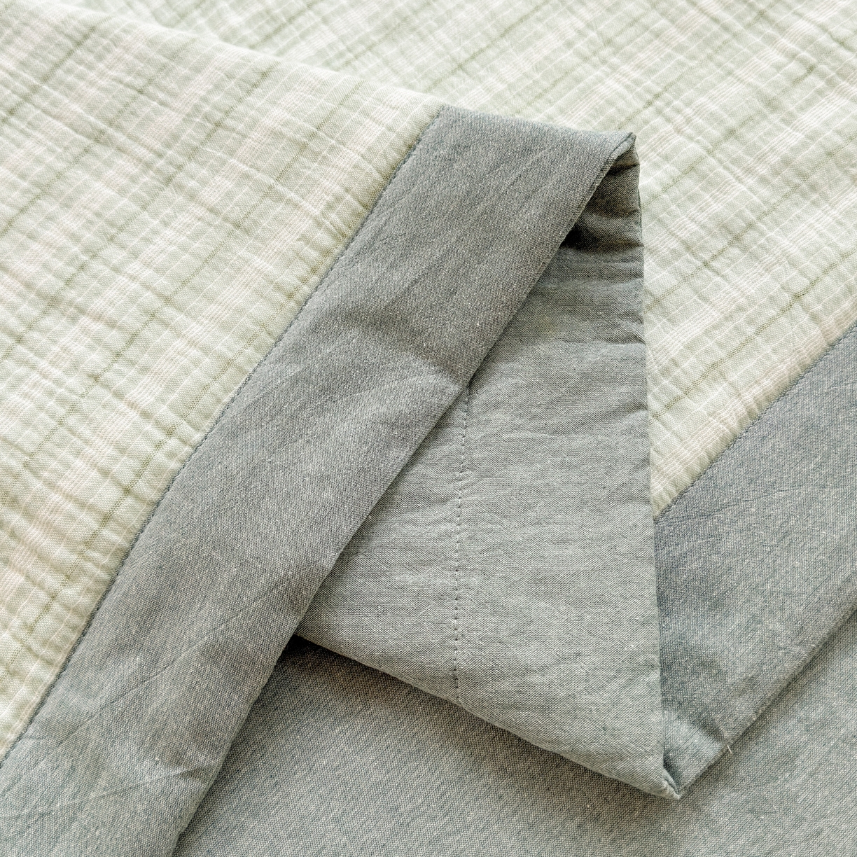 91家纺网 家纺一手货源 找家纺 雯雨家纺 2026新款A类里外全棉皱皱纱新疆棉花夏被空调被 米洛-水绿