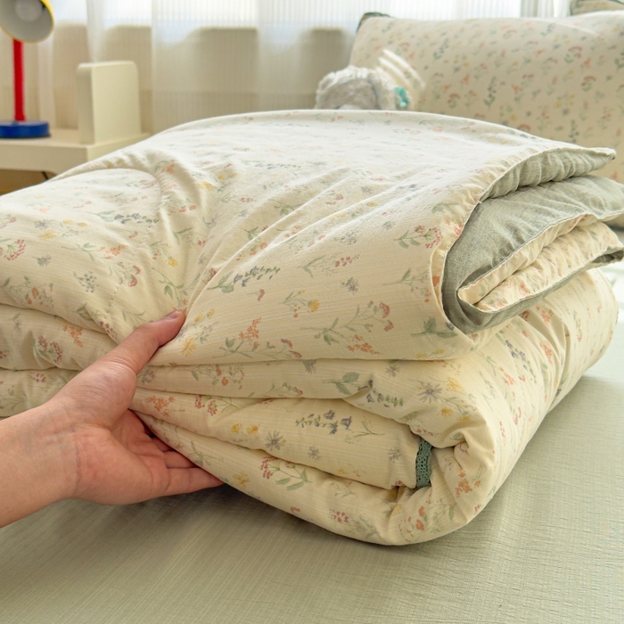 91家纺网 家纺一手货源 找家纺 （总）贝扬思家纺 2026新款云感双层纱抗菌花边夏被-晴风系列