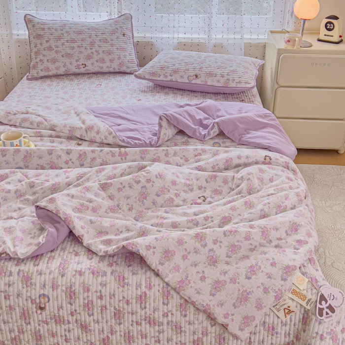 91家纺网 家纺一手货源 找家纺 （总）贝扬思家纺 2026新款云感双层纱7A抗菌夏被四件套系列-栀夏系列