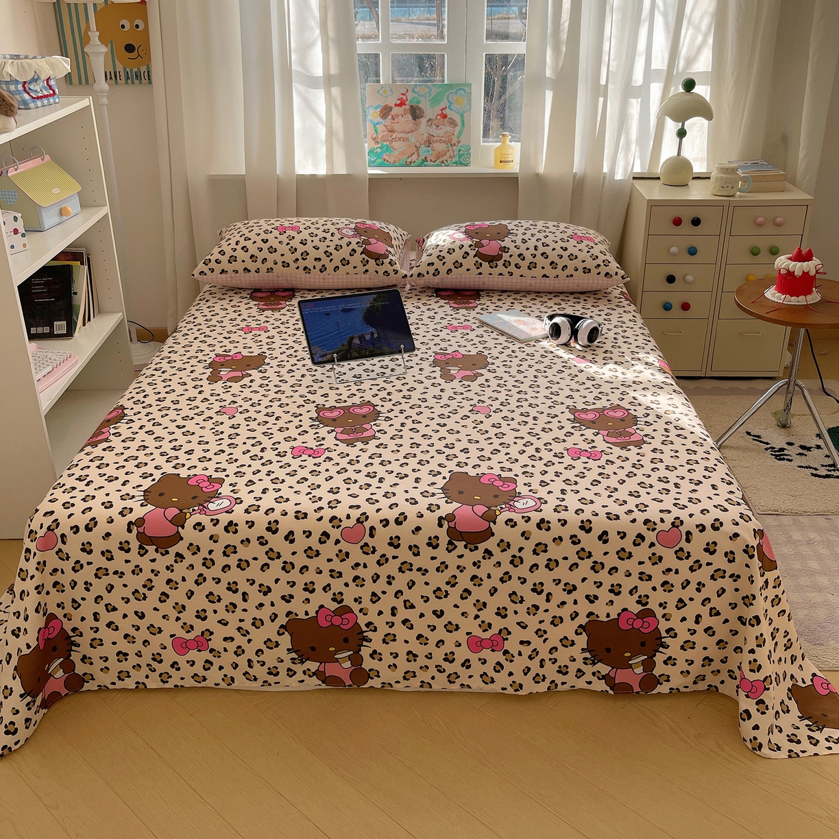 91家纺网 家纺一手货源 找家纺 六巷胡同 2026新款40支全棉13070INS卡通全棉单品床单 豹纹黑皮猫