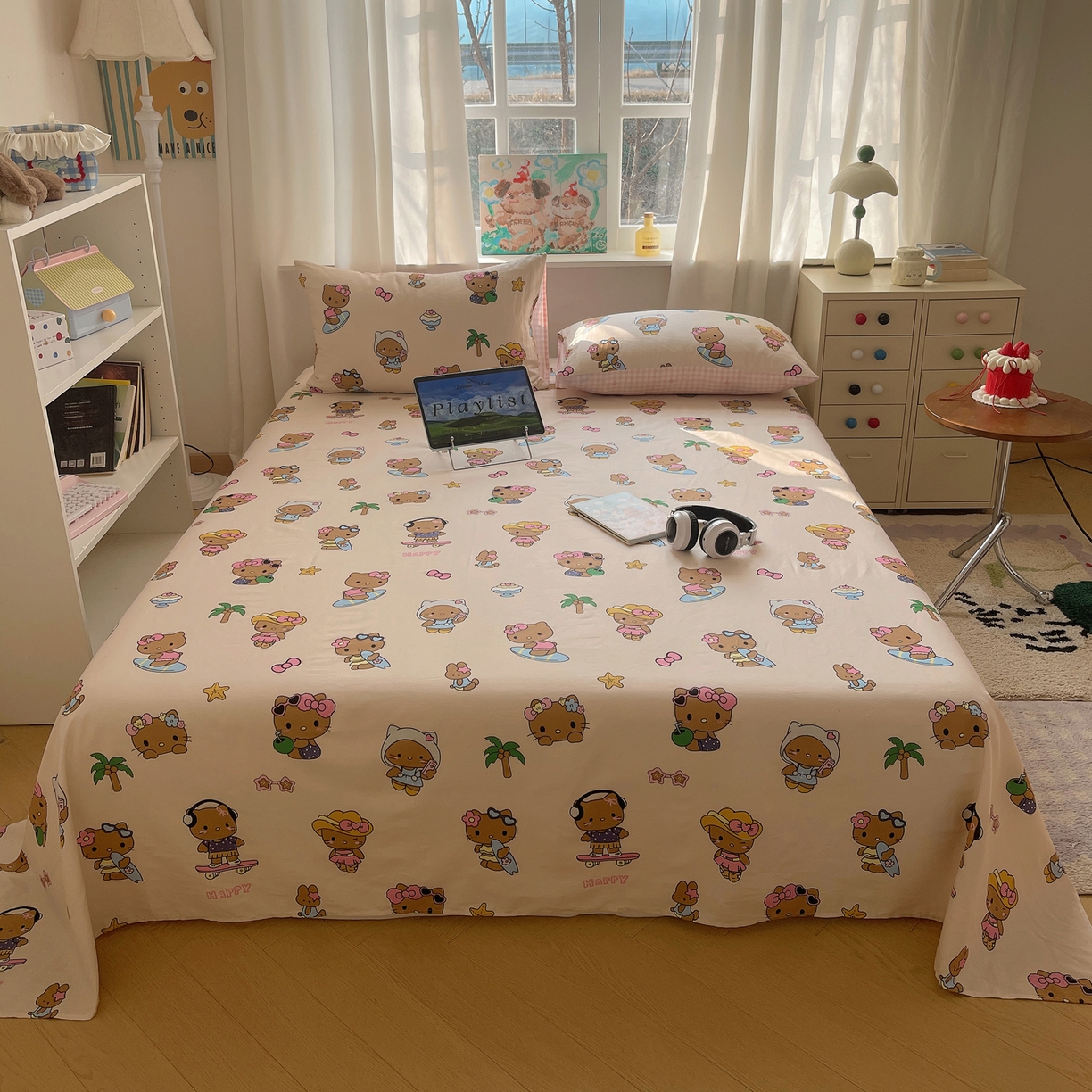 91家纺网 家纺一手货源 找家纺 六巷胡同 2026新款40支全棉13070INS卡通全棉单品床单 度假冲浪猫