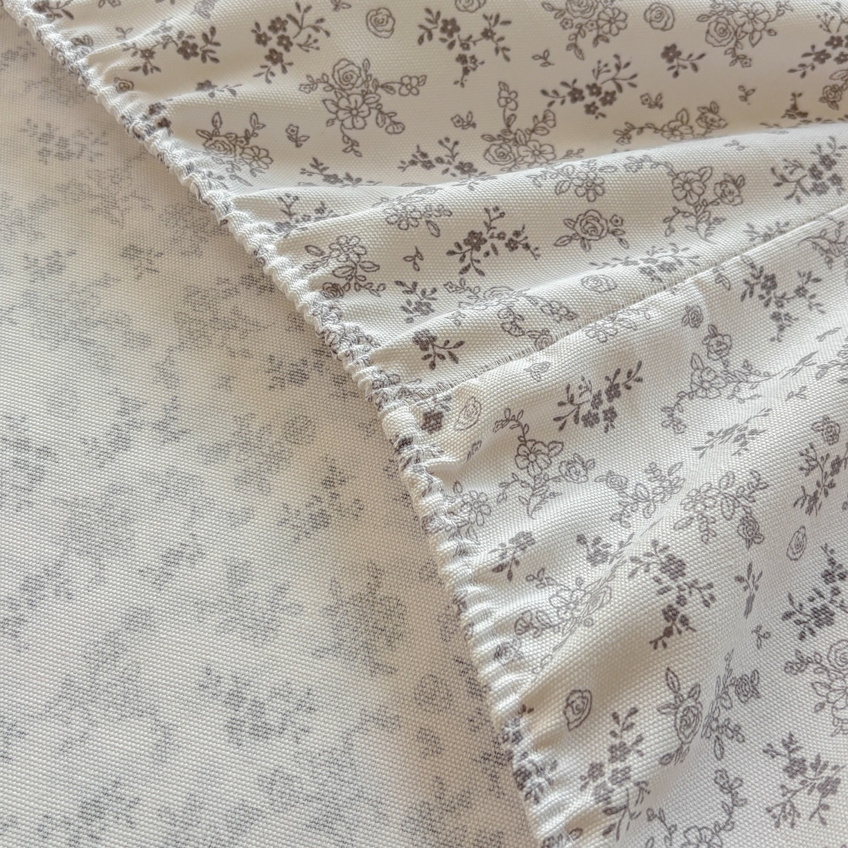 91家纺网 家纺一手货源 找家纺 青泽家纺 2025新款原棉老粗布床笠系列 花间兔