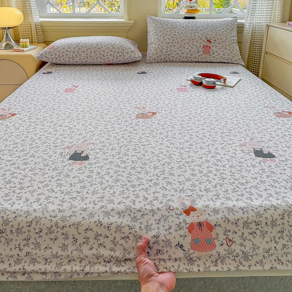 91家纺网 家纺一手货源 找家纺 青泽家纺 2025新款原棉老粗布床笠系列 花间兔