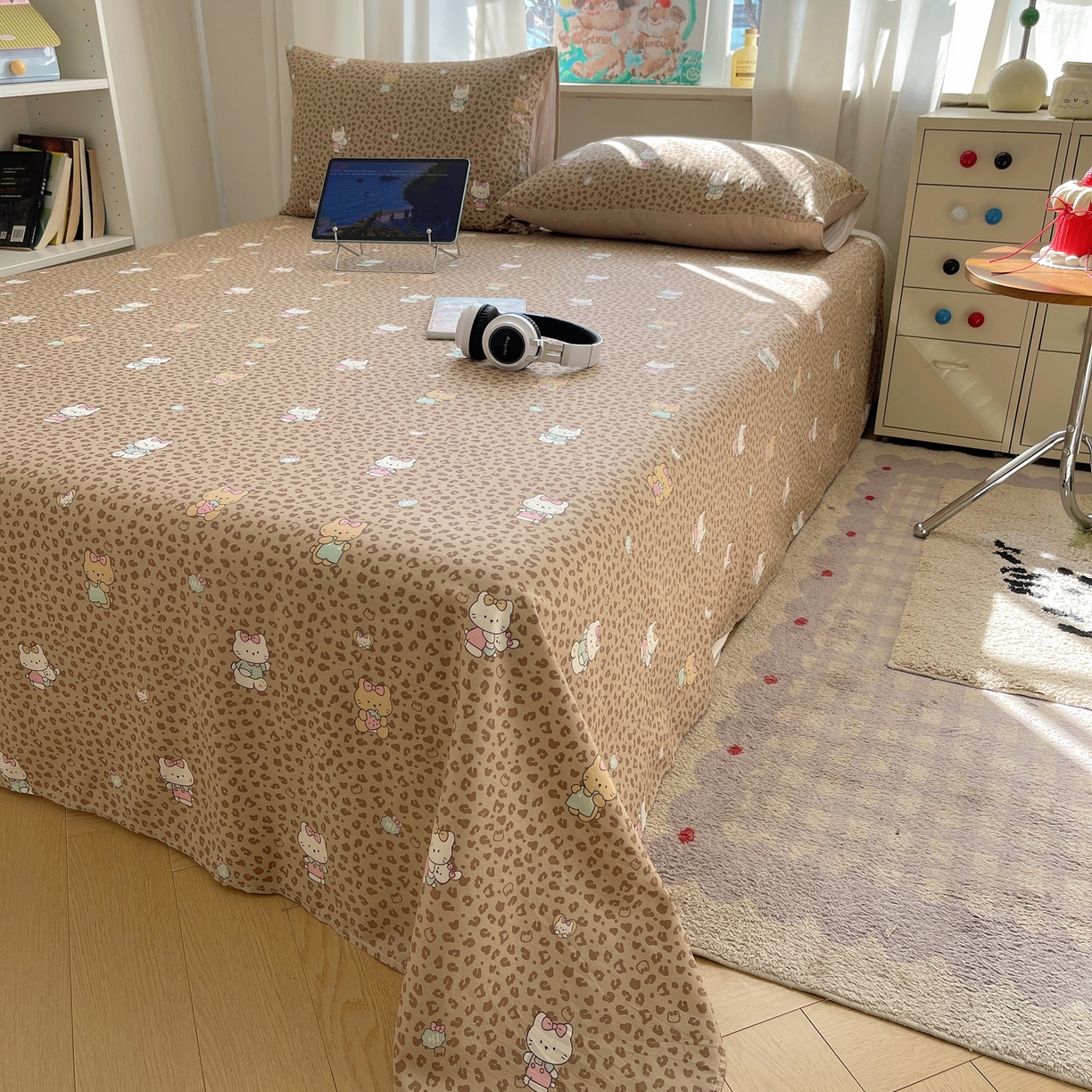 六巷胡同 2026新款40支全棉13070INS卡通全棉单品床单 咖豹纹喵喵