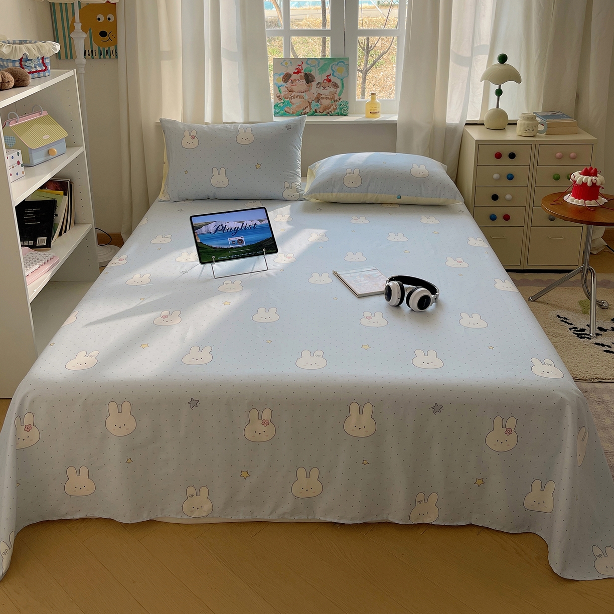 91家纺网 家纺一手货源 找家纺 六巷胡同 2026新款40支全棉13070INS卡通全棉单品床单 蓝调波点兔