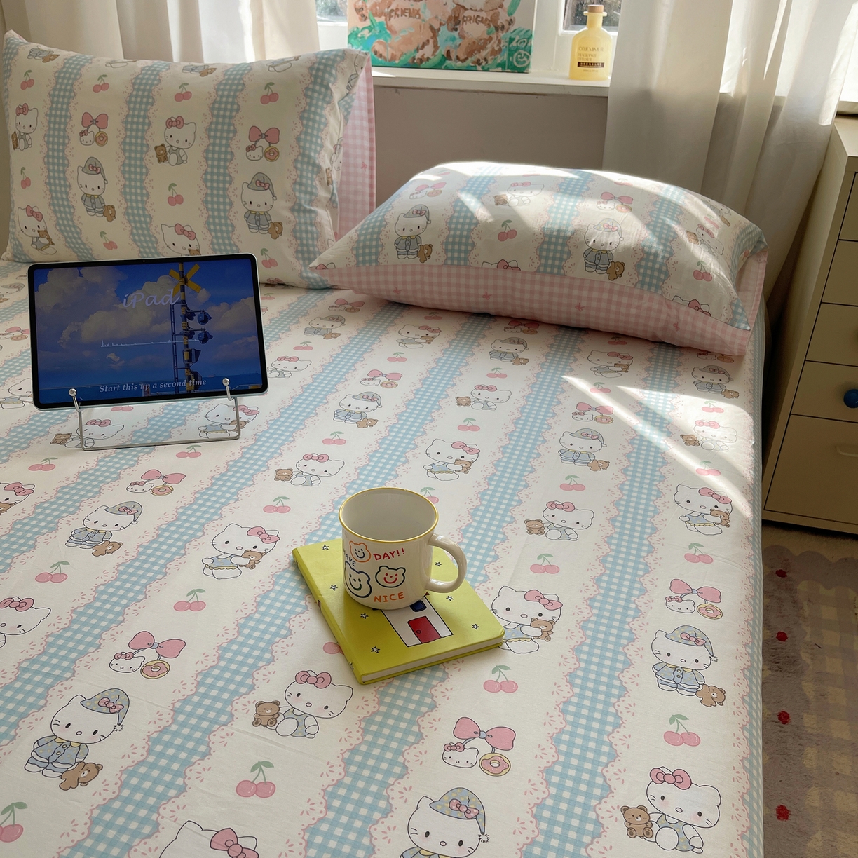 91家纺网 家纺一手货源 找家纺 六巷胡同 2026新款40支全棉13070INS卡通全棉单品床单 萝莉樱桃猫