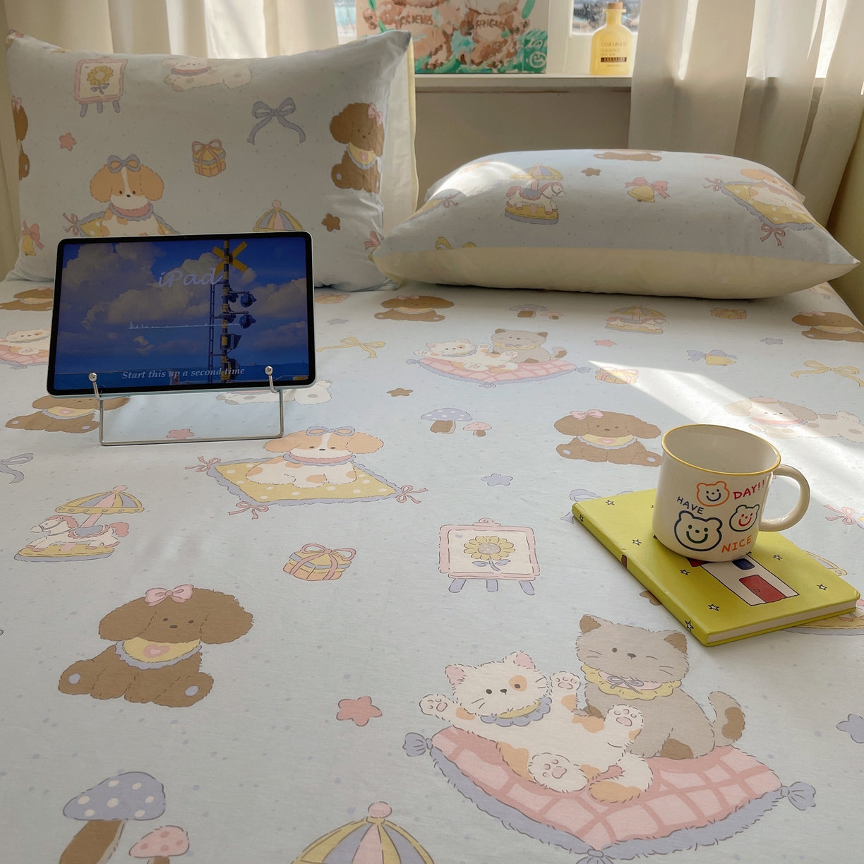 91家纺网 家纺一手货源 找家纺 六巷胡同 2026新款40支全棉13070INS卡通全棉单品床单 猫狗游园会